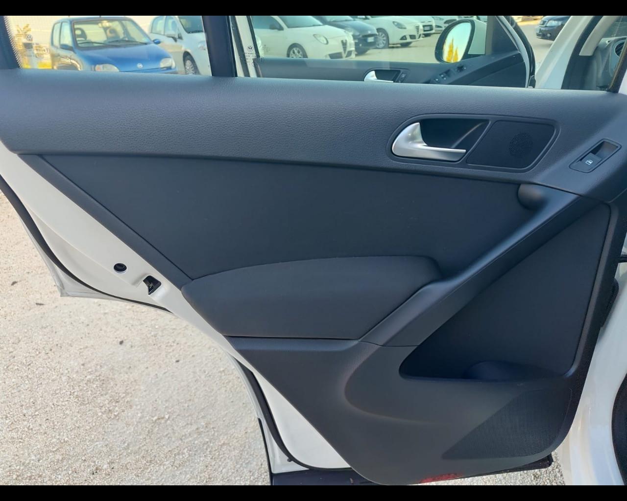 VOLKSWAGEN Tiguan 1ª serie - Tiguan 2.0 TDI 110 CV Trend & Fun BlueMoti