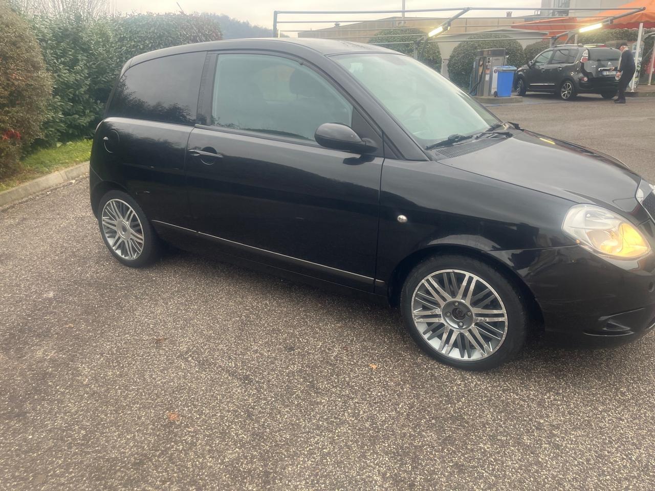 Lancia Ypsilon 1.3 Disel