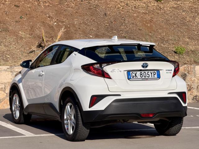TOYOTA C-HR 1.8 HYBRID E-CVT+NAVI+RCAM+SED.RISCALD.LED