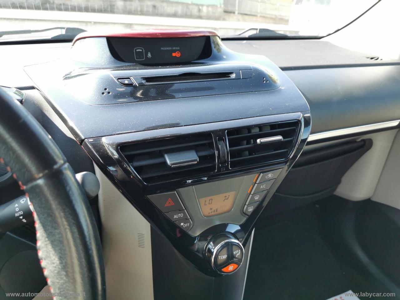 TOYOTA iQ 1.3 CVT Style RATE AUTO MOTO SCOOTER