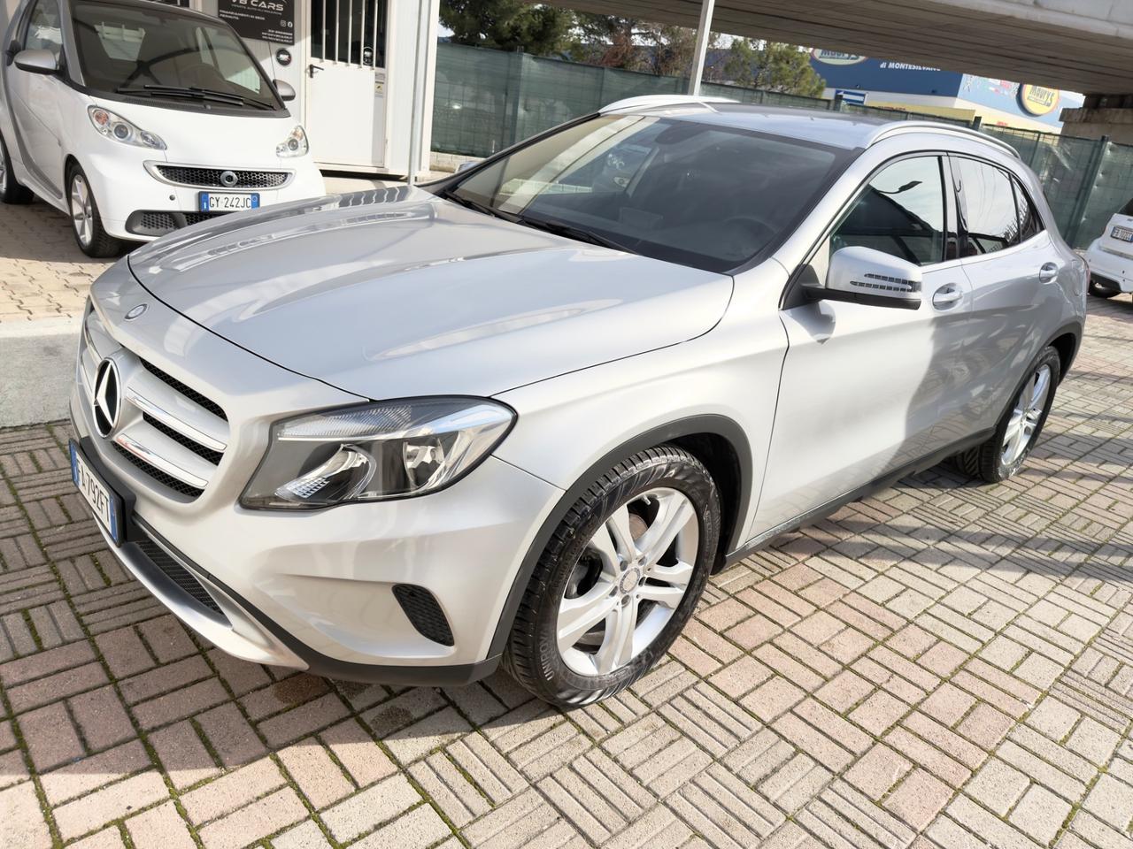 Mercedes GLA 180 d Sport - GARANZIA