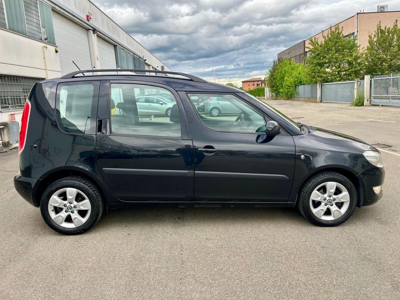 Skoda Roomster 1.2benz 2013 155.000km perfetta per neopatentati