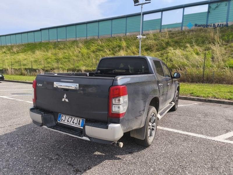 Mitsubishi L200 2.3 D Club Cab 4x4 Easy Select Inform