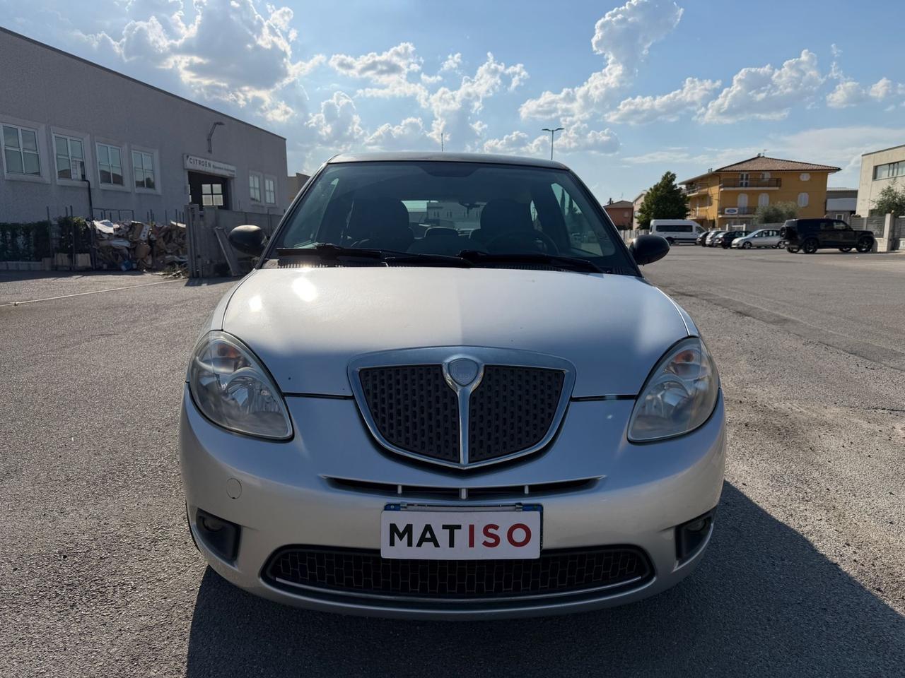 Lancia Ypsilon MODAMILANO 150000 KM
