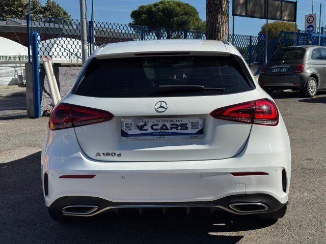 MERCEDES-BENZ A 180 d Automatic Premium
