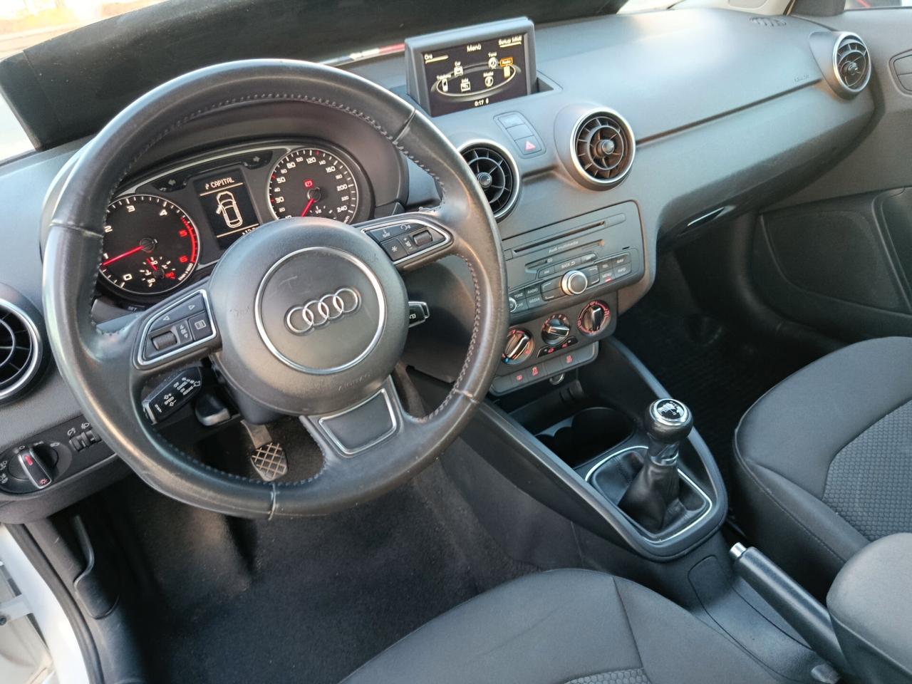 Audi A1 SPB 1.6 TDI Attraction 2014