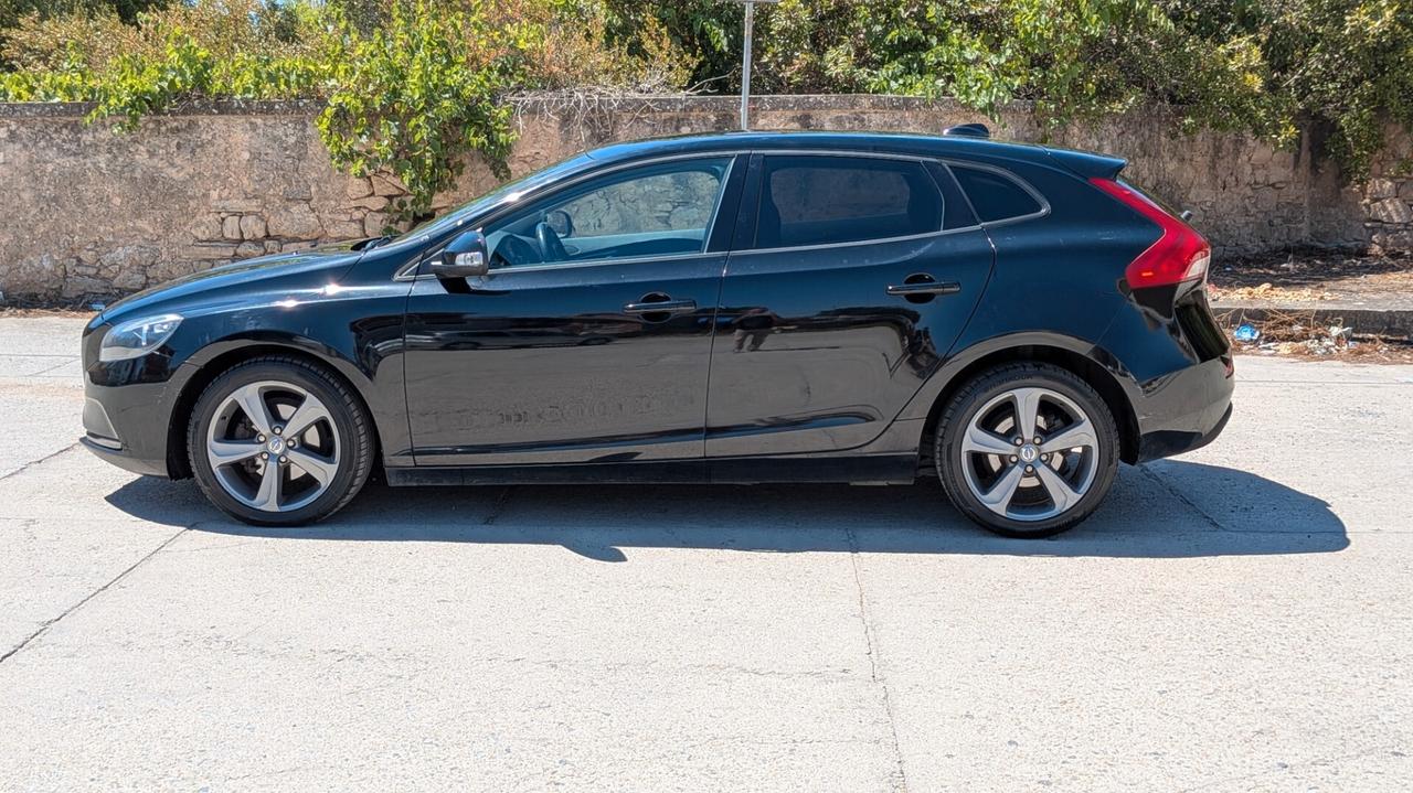 Volvo V40 D2 1.6 Momentum