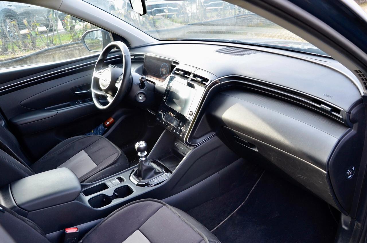 HYUNDAI TUCSON 1.6 T-GDI MHEV 48V XTECH 2wd 150cv, UNICOPROPRIETARIO, GAR. UFFICIALE, SERVICE HYUNDAI, BOLLO 1/27, RETROCAMERA, PERMUTE