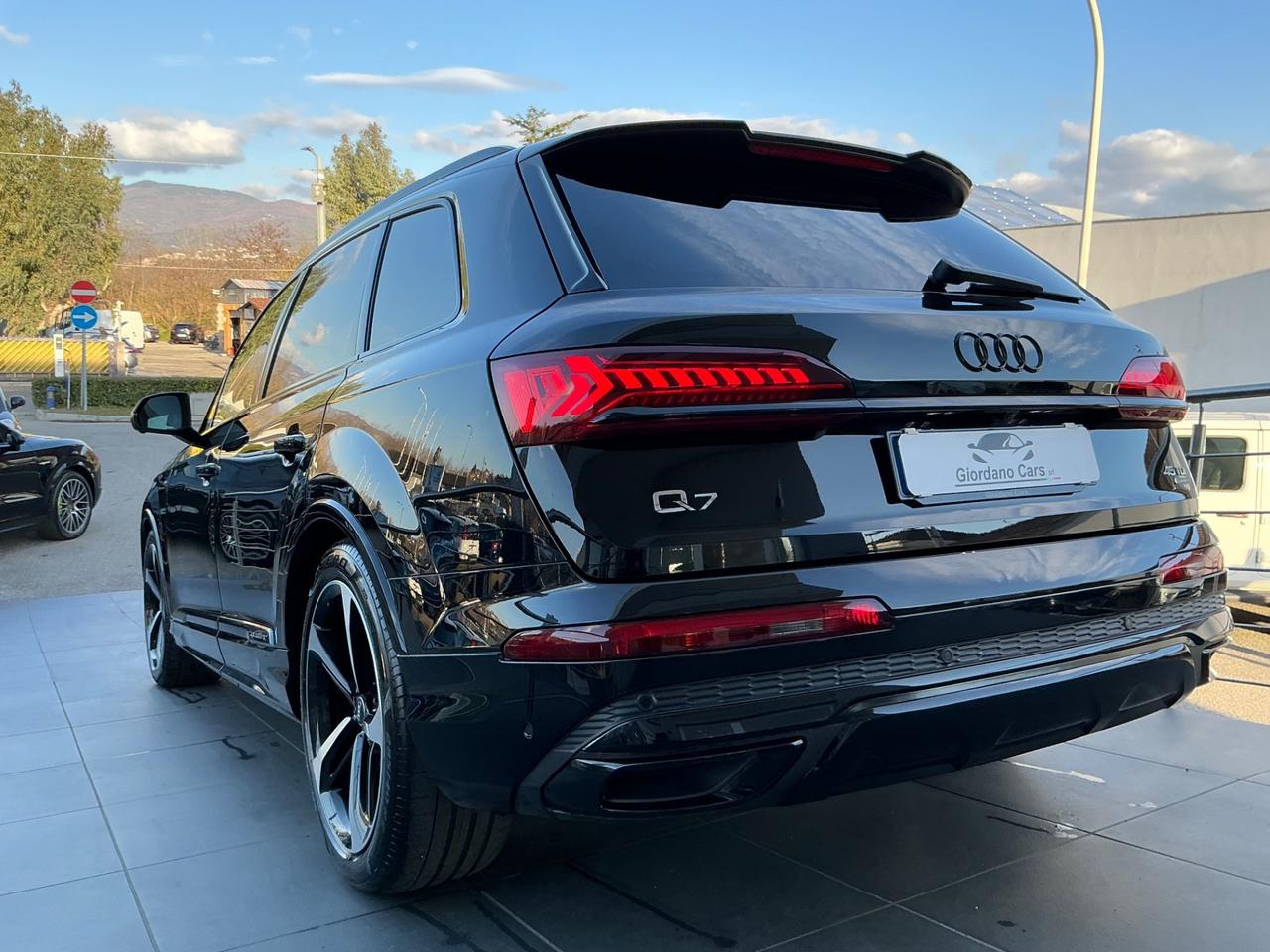 Audi Q7 45 TDI quattro tiptronic s Line 7 posti 231cv no sovrabollo