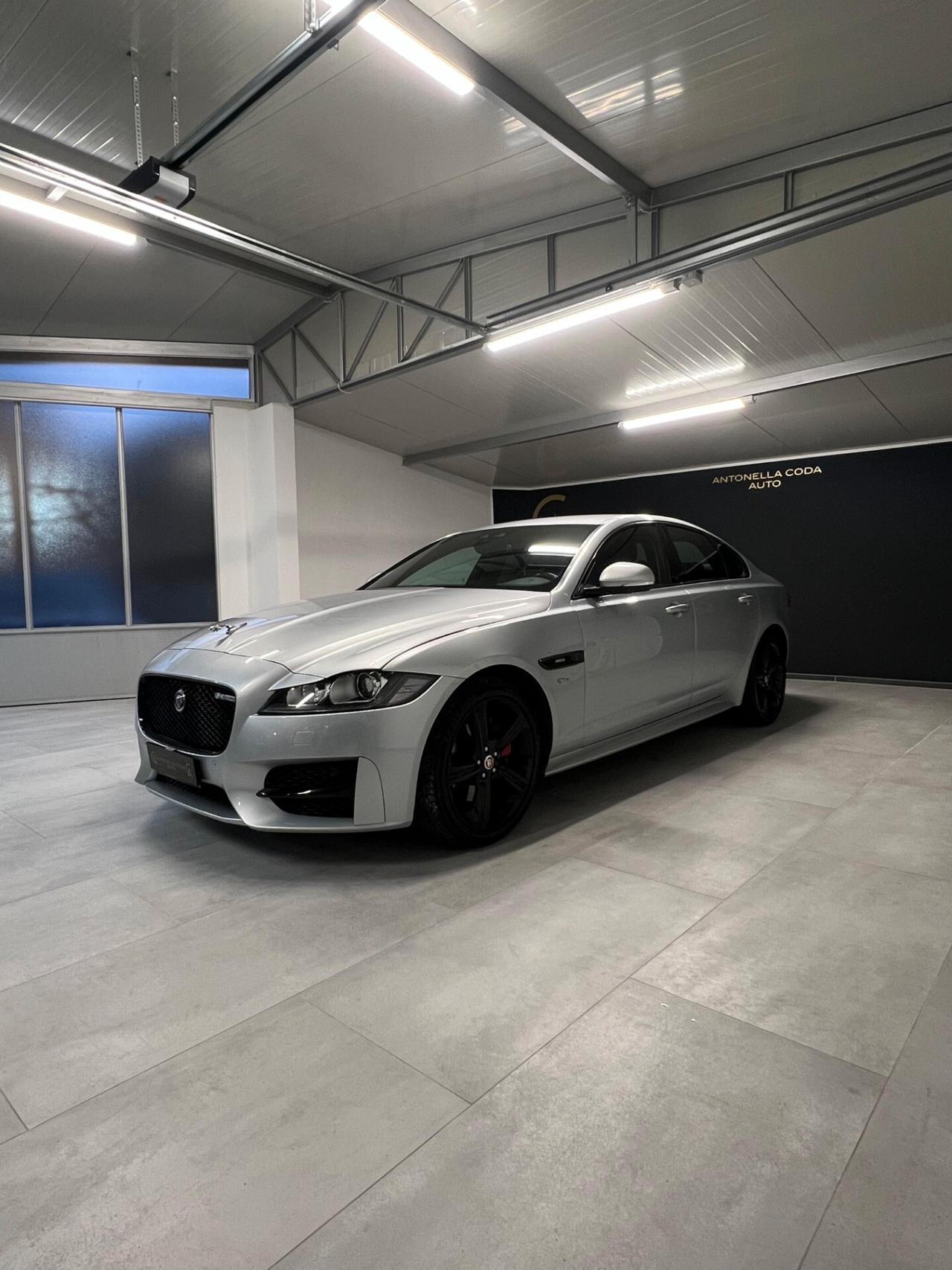 Jaguar XE 2.0 D 240 CV AWD aut. Landmark Edition