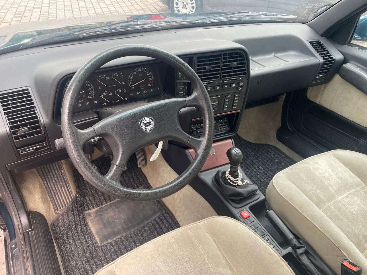 Lancia Thema 2.0 i.e. 16V cat