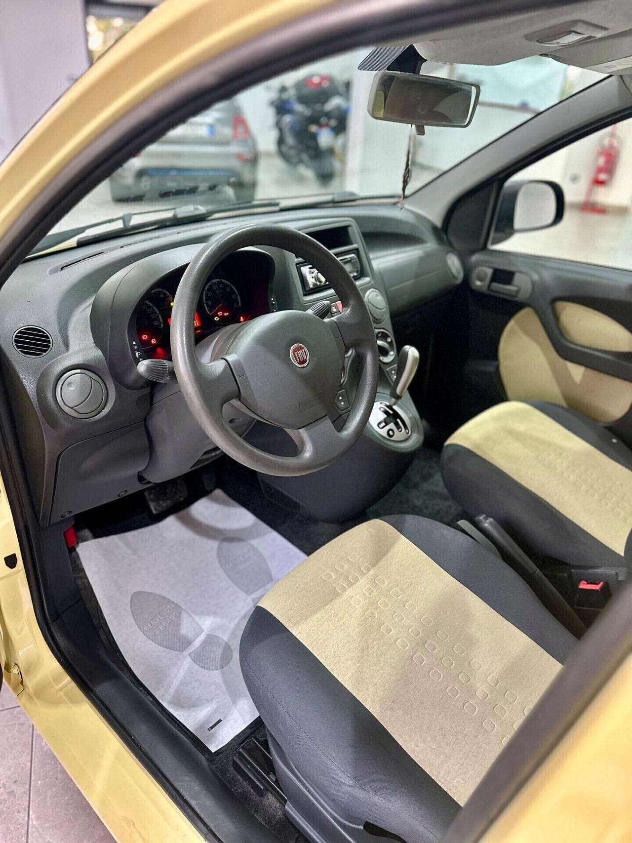 Fiat Panda 1.2 Emotion Dualogic