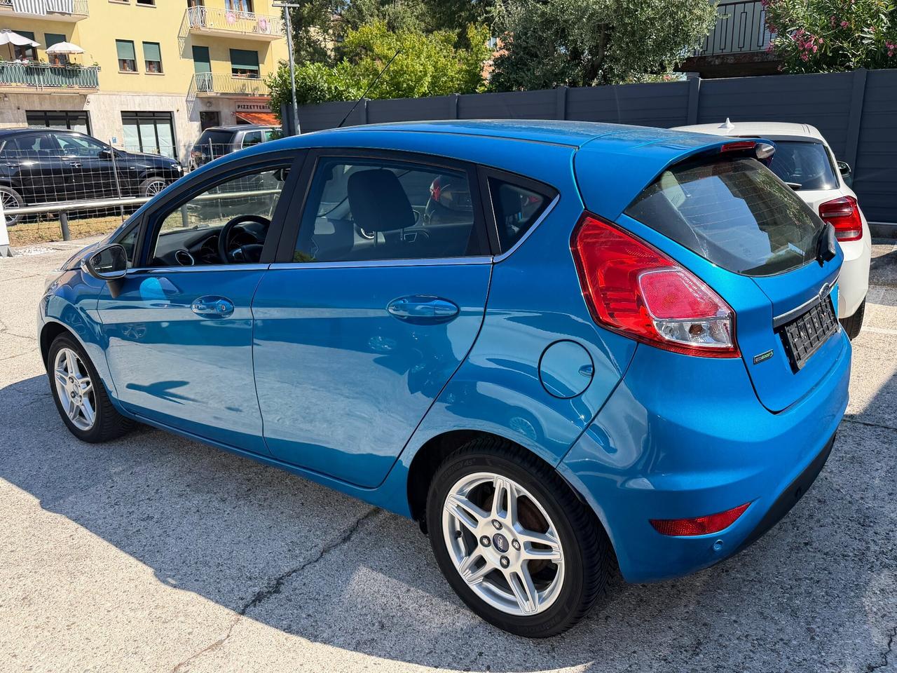Ford Fiesta 5 porte Titanium Neopatentati