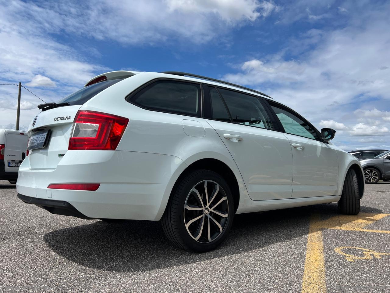 SKODA Octavia 1.4 TSI DSG Wagon Exec. G-Tec UNICO PROPRIETARIO
