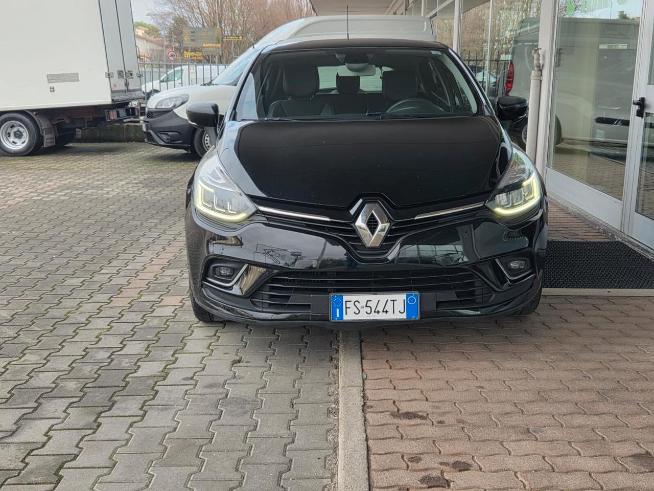 Renault Clio dCi 8V 90 CV 5 porte Moschino Zen
