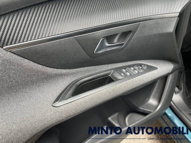 PEUGEOT 5008 1.5 BLUEHDI 130 CV AUTOMATICA 7 POSTI NAVIGATORE