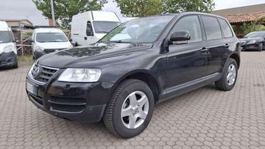 VOLKSWAGEN Touareg 2.5 R5 TDI