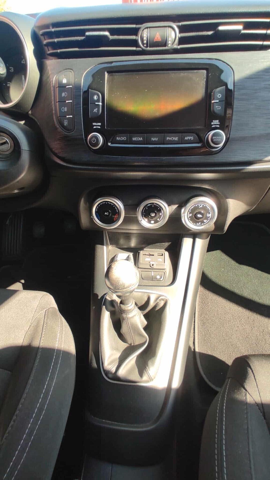Alfa Romeo Giulietta 1.6 Diesel 120 CV Business Euro 6 – Navi – Sensori PDC