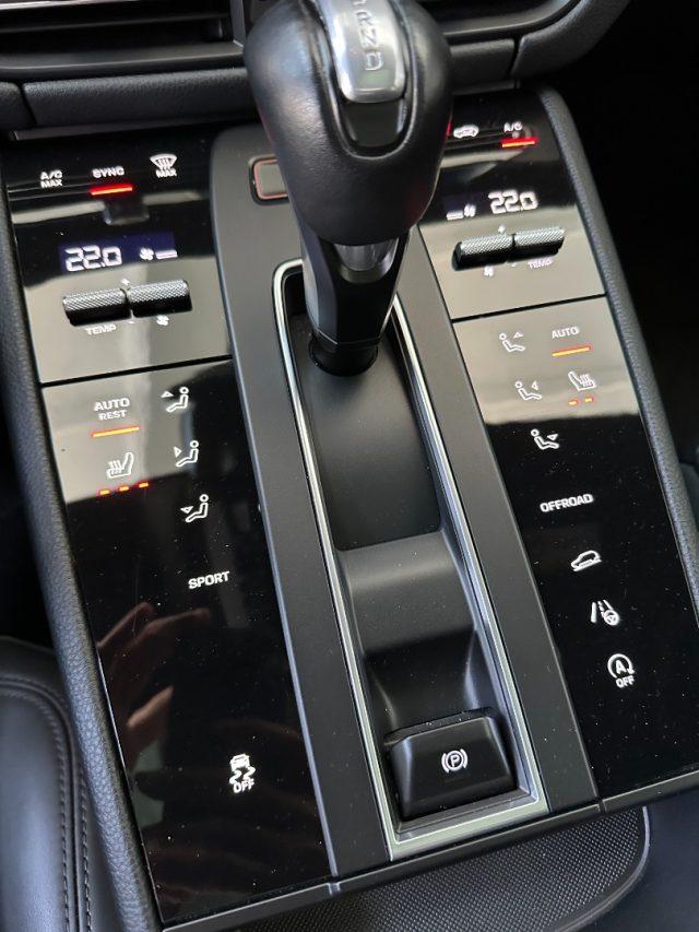 PORSCHE Macan 2.0 PDK - 21" - Tetto - Scarichi - PDLS - ACC-Bose