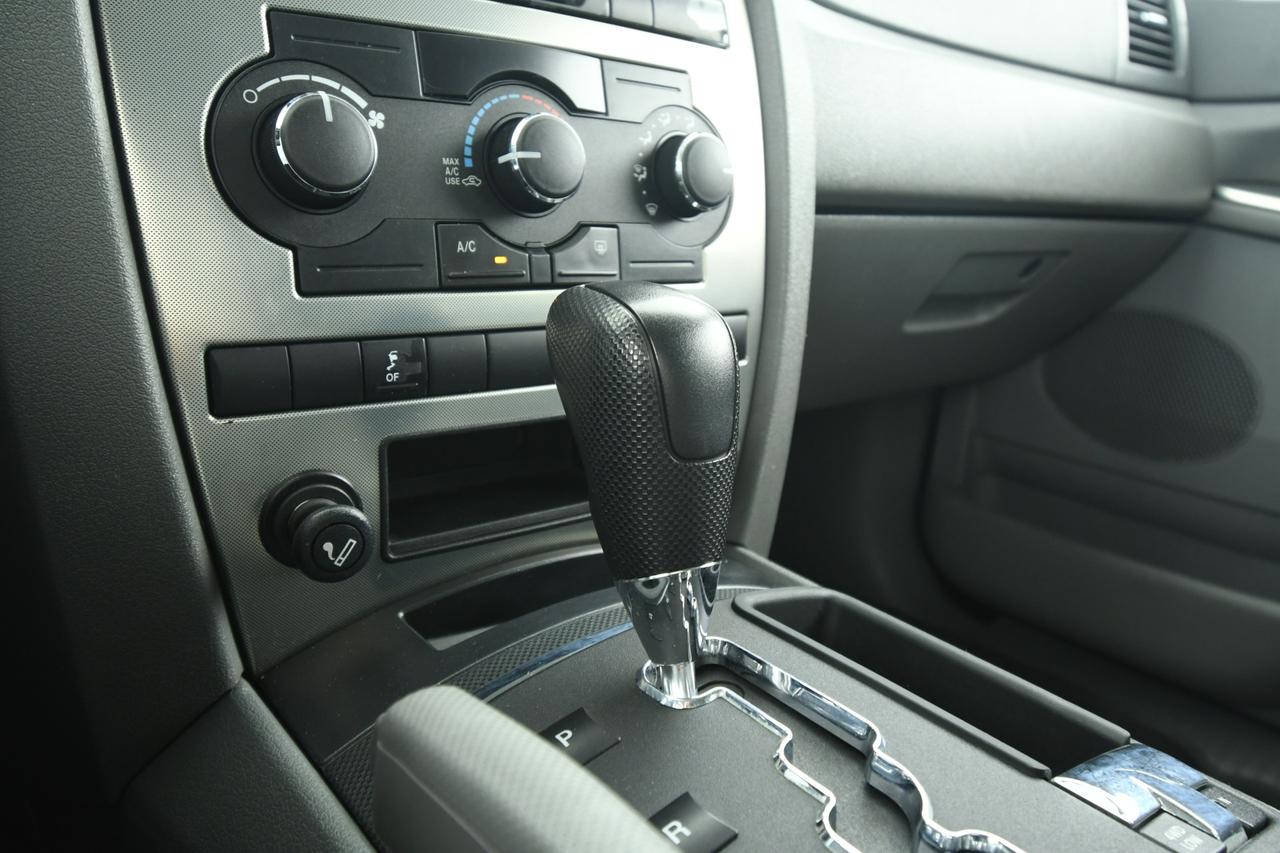 JEEP Grand Cherokee 3.0 V6 crd Laredo auto COMMERCIANTI+GANCIO TRAINO