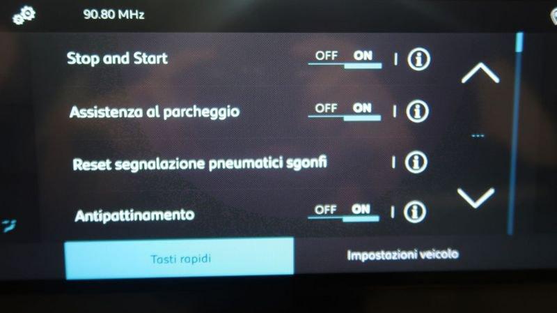 Citroën C4 C4 PureTech 130 S&S Feel #RETRO CAMERA#CARPLAY#