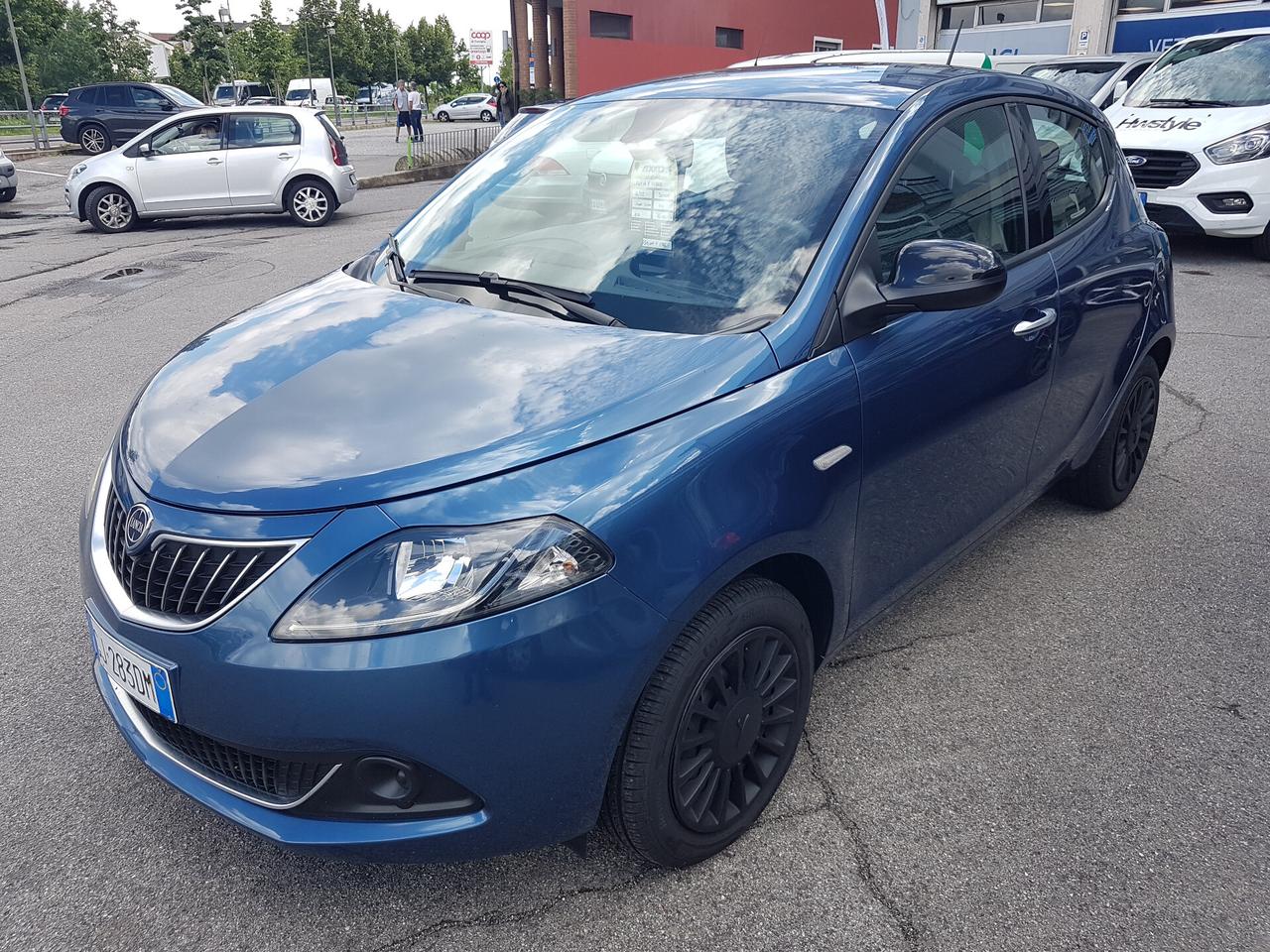 Lancia Ypsilon 1.0 FireFly 5 porte S&S Hybrid Silver Plus