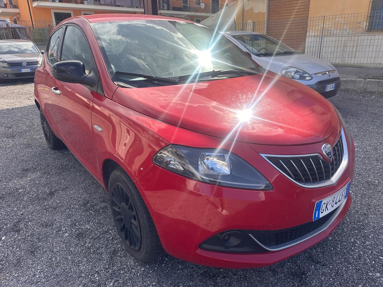Lancia Ypsilon 1.0 FireFly 5 porte S&S Hybrid Ecochic Silver