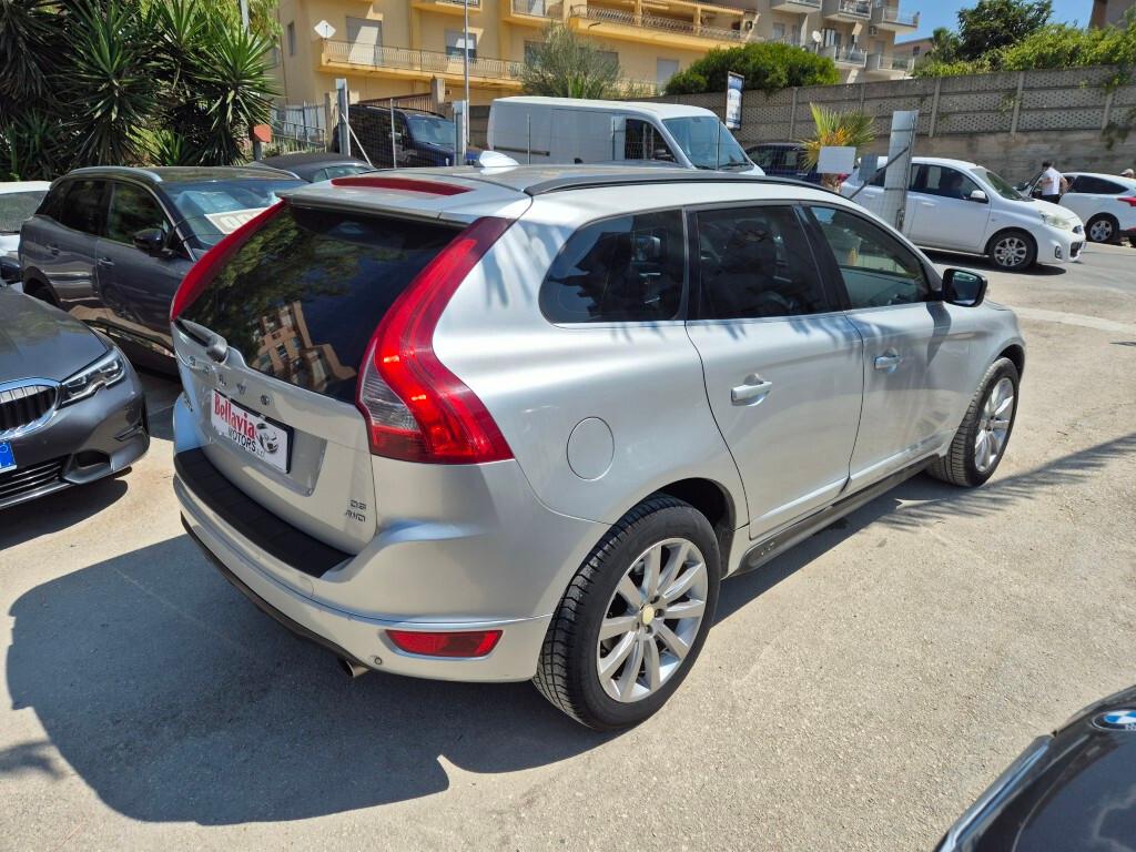 Volvo XC60 D5 AWD 205cv Geartronic Momentum