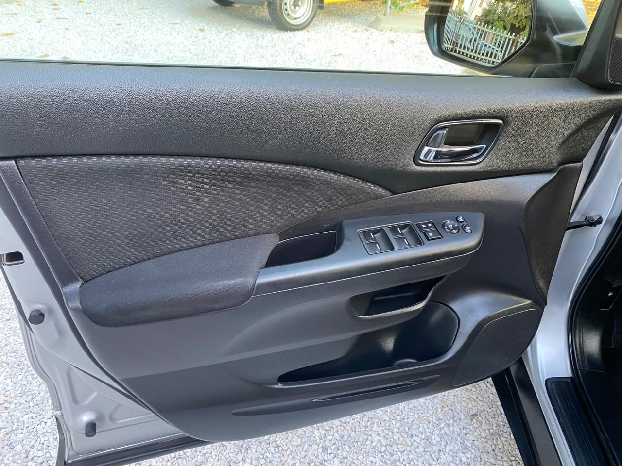 Honda CR-V 1.6 i-DTEC Elegance + Connect 2WD NEOPATENTATI!!!