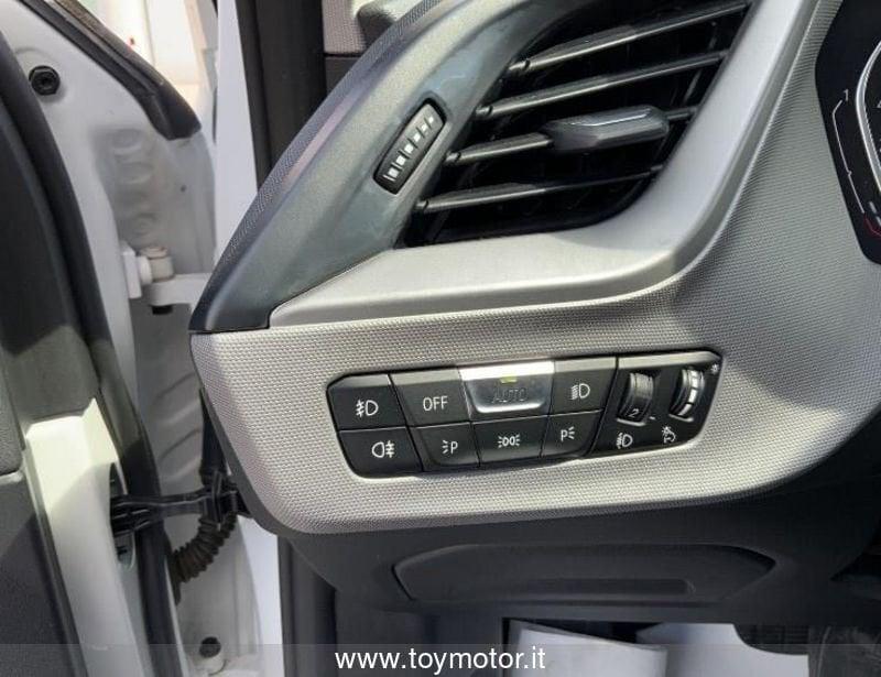 BMW Serie 1 (F40) 116d 5p. Business Advantage