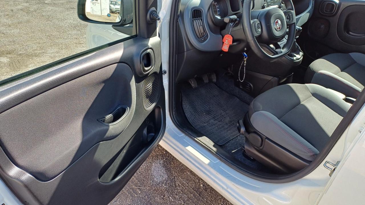 Fiat Panda 0.9 TwinAir Turbo Natural Power Lounge 2018 FULL