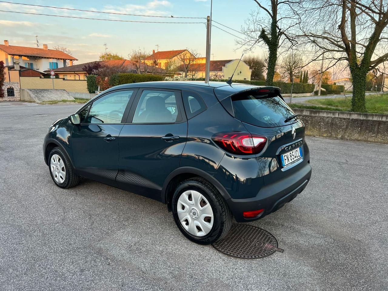 Renault Captur dCi 8V 90 CV EDC Initiale Paris