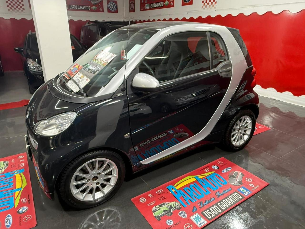Smart ForTwo 1.0 71cv coupé - 2011
