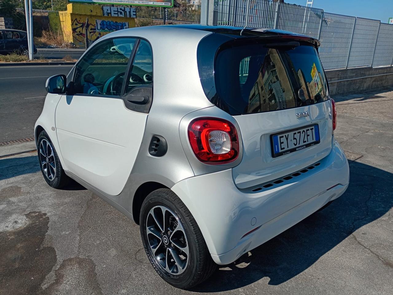 SMART FOR TWO 1.0 BENZINA 52 KW MANUALE 2015 PASSION