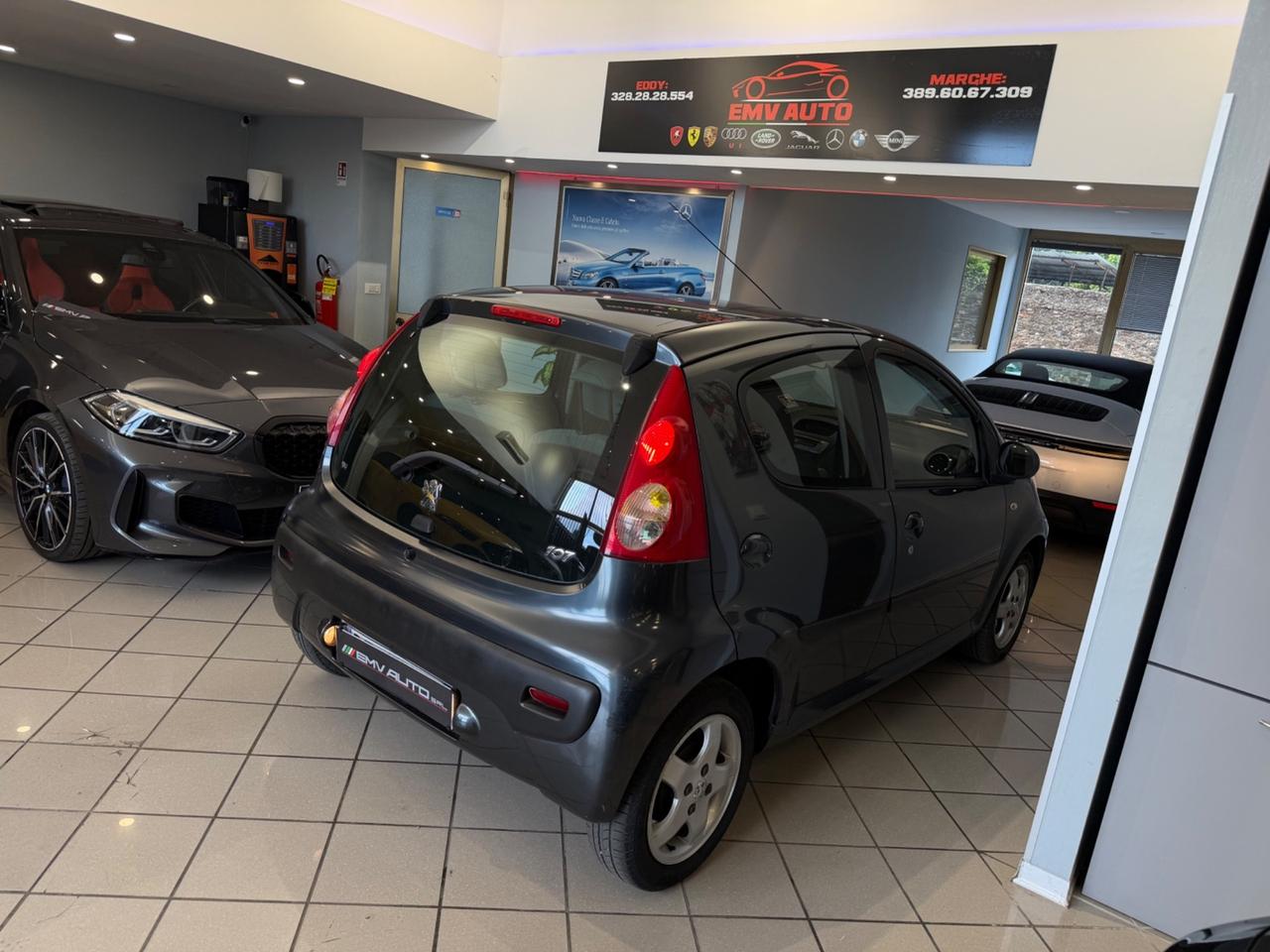 PEUGEOT 107 ('05'-'14') 107 1.0 68CV 5P SWEET YEARS (50 KW) Ok. neopatentati