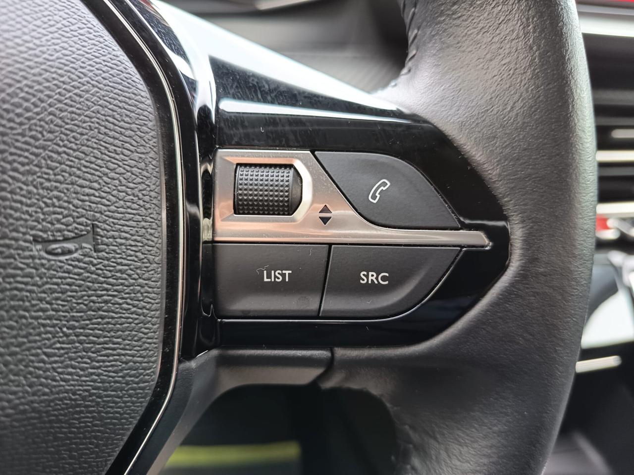 Peugeot 2008 PureTech 100 S&S Allure