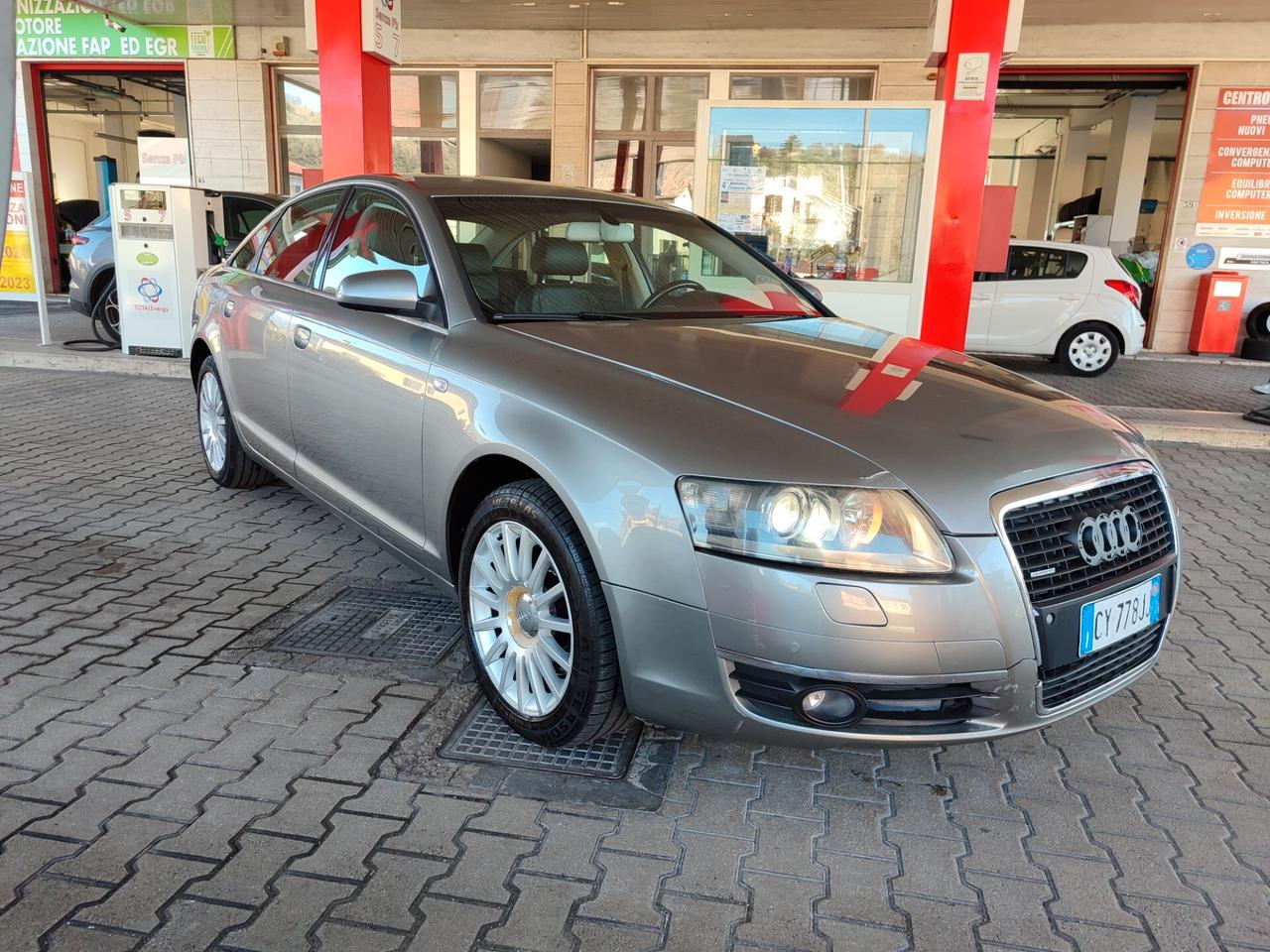Audi A6 3.0 V6 TDI quattro 2006 berlina promo