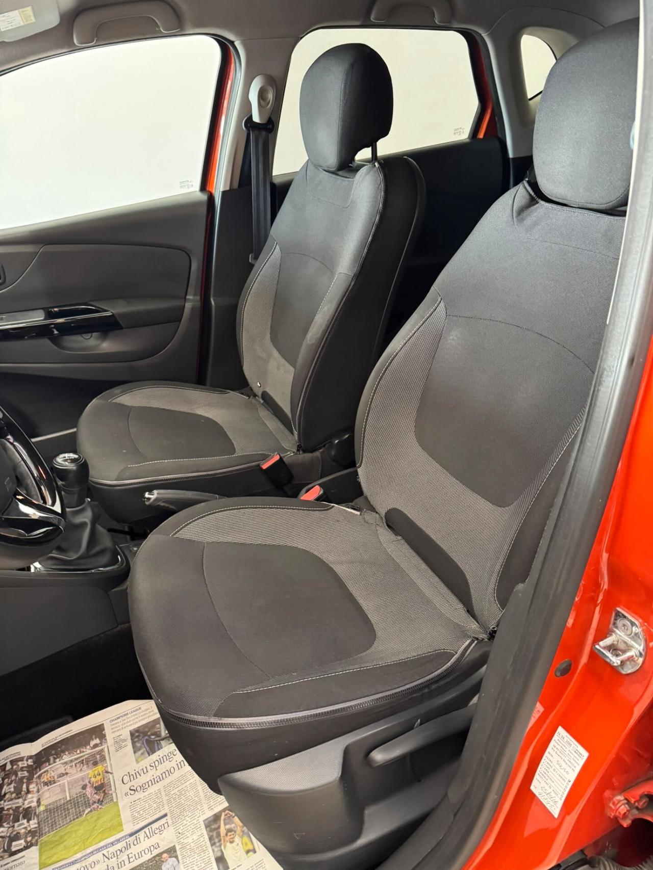 Renault Captur dCi 8V 90 CV EDC Start&Stop Energy Iconic