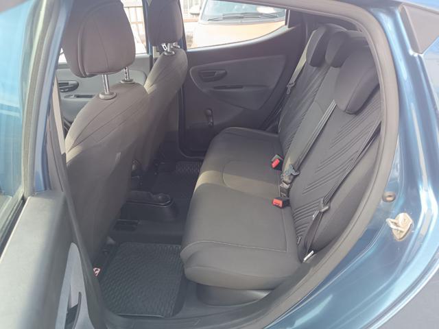 LANCIA Ypsilon 1.0 FireFly 5 porte S&S Hybrid Silver