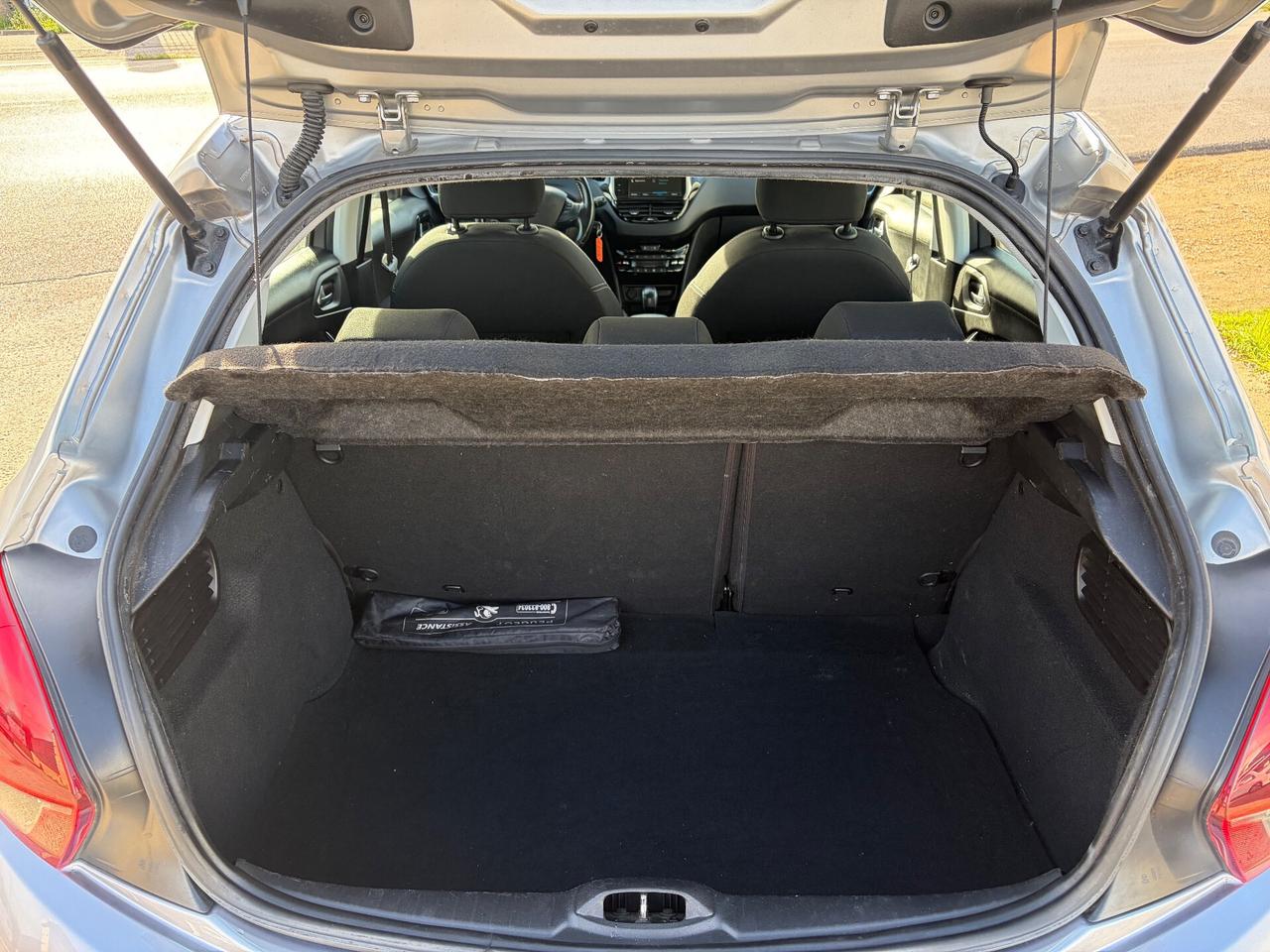 Peugeot 208 BlueHDi 100 S&S 5 porte GT Line