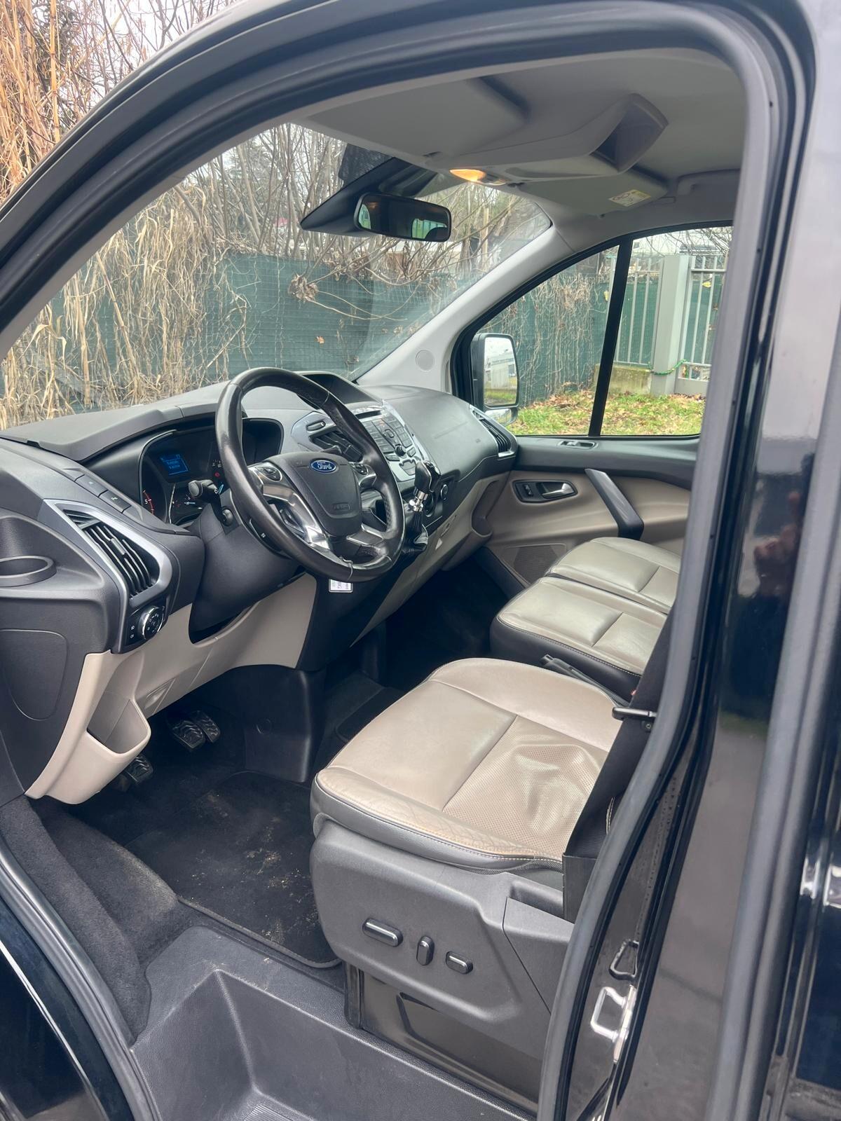 Ford Tourneo 310 2.0 TDCi 130CV PL Titanium 9 posti doppia porta laterale