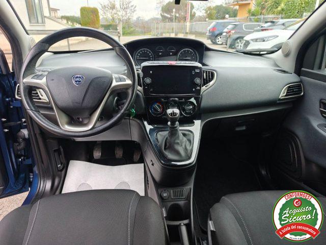 LANCIA Ypsilon 1.0 FireFly 5 porte S&S Hybrid Ecochic Gold