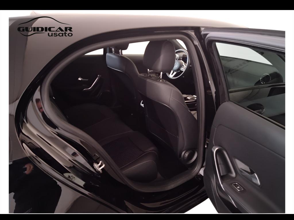 Mercedes-Benz Classe A - W177 2018 - A 180 d Sport Night edition Plus auto