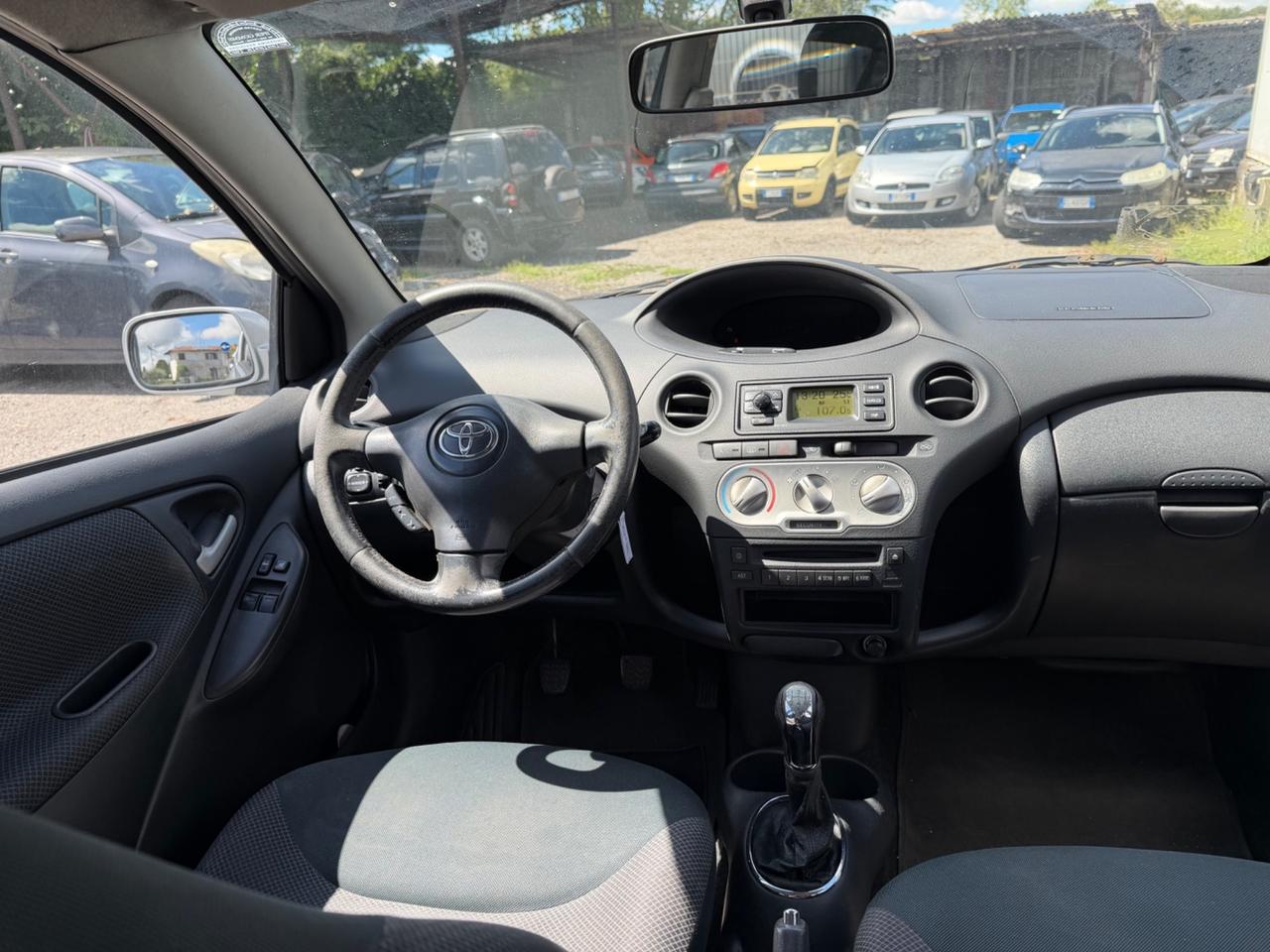 Toyota Yaris 1.4 tdi D-4D cat 5 porte Sol