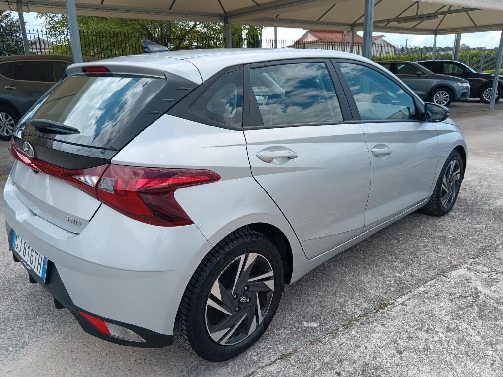 Hyundai i20 1.2 MPI MT GPL Connectline