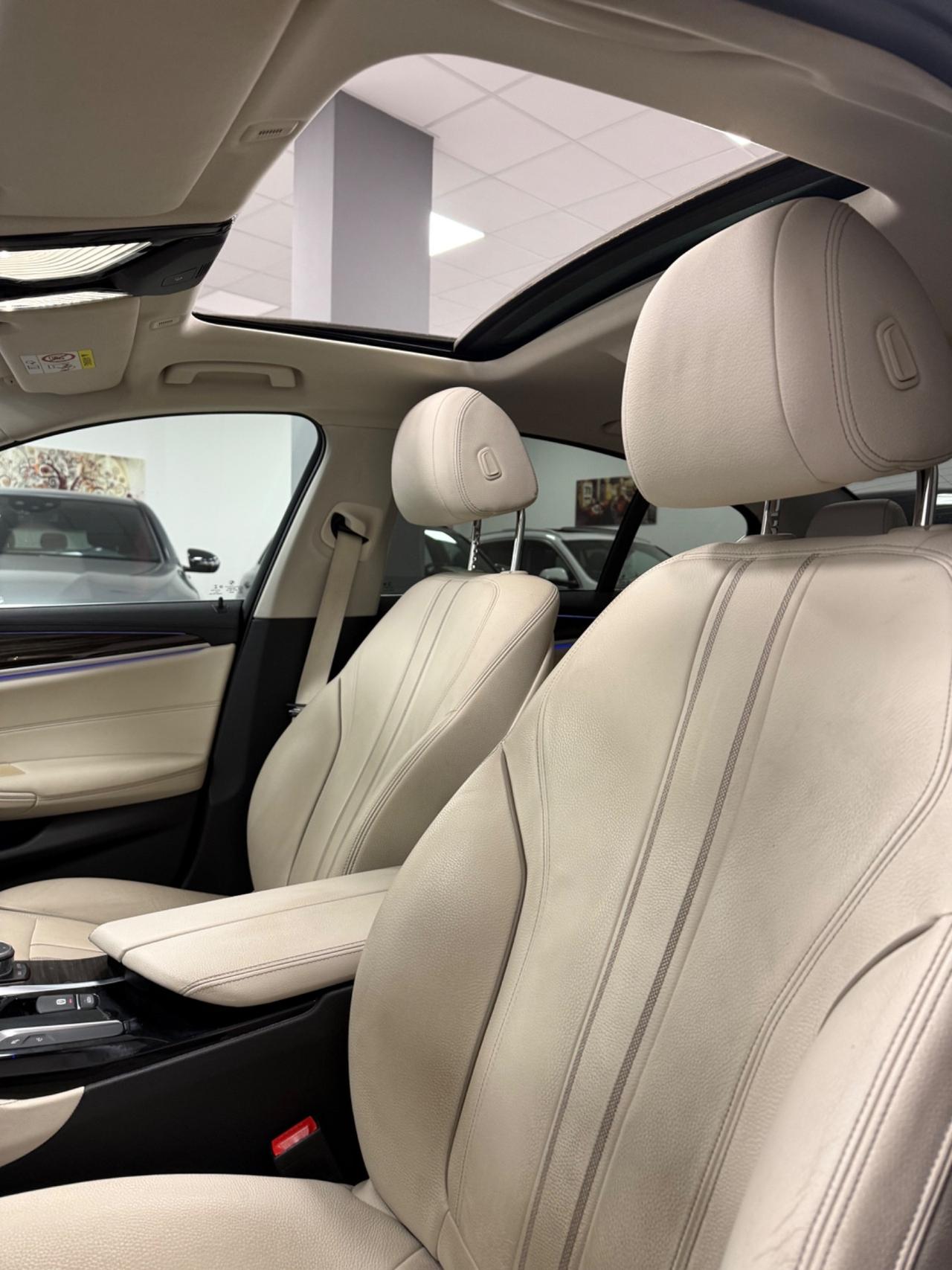 Bmw 520 520d xDrive Luxury