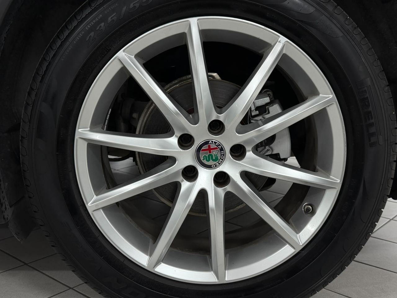 Alfa Romeo Stelvio 2.2 TD 190 CV EXECUTIVE Q4 RUOTINO GOMME NUOVE PIRELLI