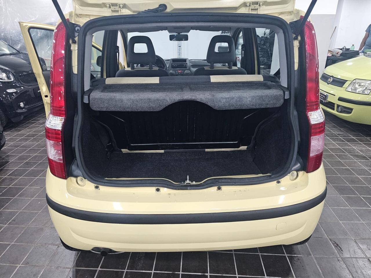 NUOVA FIAT PANDA EMOTION 1.2 BENZ 60CV - AUTO COME NUOVA