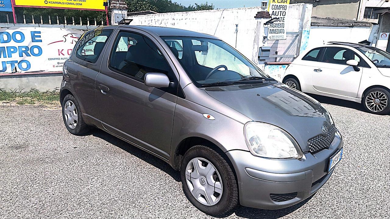 Toyota Yaris 1.0i 16V cat 3 porte Sol