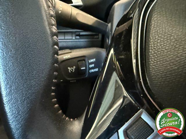 PEUGEOT 3008 BlueHDi 130 S&S Active Pack